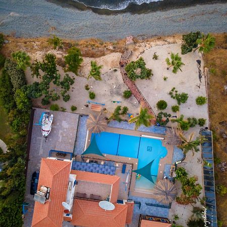Astrofegia Beachfront Villa Pomos Exterior photo